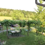 Bender Mit Terrasse Und Garten Apartamento *
