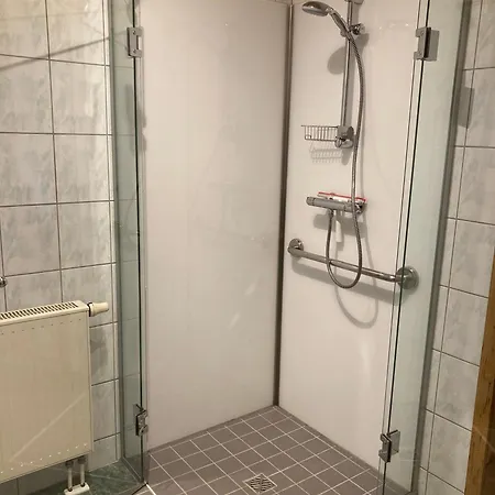 Bender Mit Terrasse Und Garten *