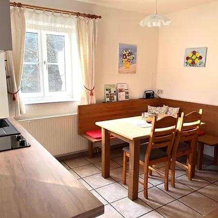 Bender Mit Terrasse Und Garten Apartamento
